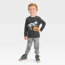 Toddler Boys' Halloween Long Sleeve T-Shirt And Fleece Jogger Pants - Cat & Jack™ Black 7 Toddler Boys' Halloween Long Sleeve T-Shirt And Fleece Jogger Pants - Cat & Jack™ Black -CAT and JACK Store GUEST 00354d06 f131 453f abad 942d7e1c4bca