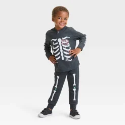 Toddler Boys' Halloween T-Shirt And Pull-On Fleece Jogger Pants Set - Cat & Jack™ Black 7 Toddler Boys' Halloween T-Shirt And Pull-On Fleece Jogger Pants Set - Cat & Jack™ Black -CAT and JACK Store GUEST 84a52ce0 1c92 4ab8 aa47 8d25770f7dea