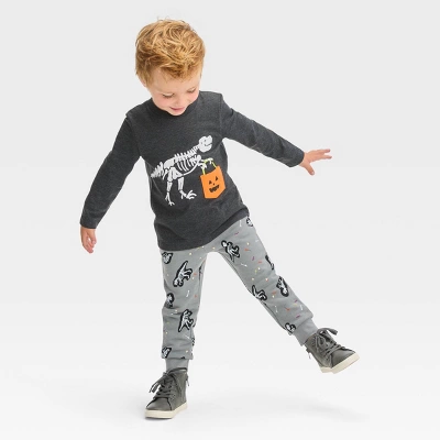 Toddler Boys' Halloween Long Sleeve T-Shirt And Fleece Jogger Pants - Cat & Jack™ Black 4 Toddler Boys' Halloween Long Sleeve T-Shirt And Fleece Jogger Pants - Cat & Jack™ Black - Image 2
