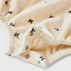 Baby Girls' Bow Printed Velour Romper - Cat & Jack™ 8 Baby Girls' Bow Printed Velour Romper - Cat & Jack™ -CAT and JACK Store GUEST e5e8abf2 f2d1 457f 8c65 0036171c5e28